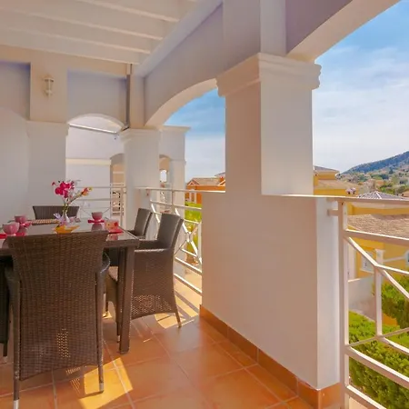 Villas Guzman-Grinev Calpe